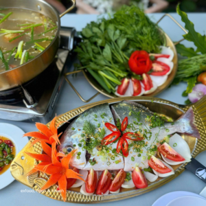 Cá chim trắng nấu ngót